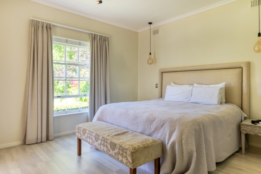 4 Bedroom Property for Sale in Constantia Western Cape